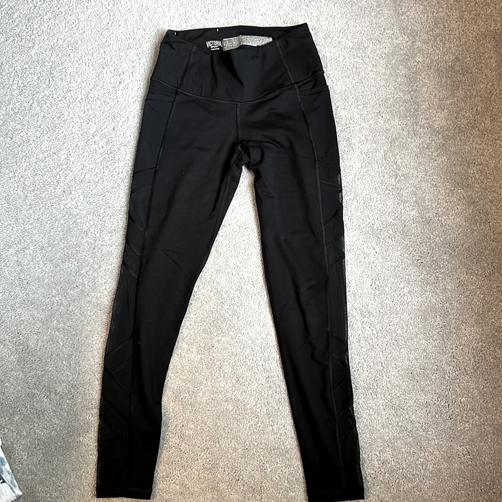 VS Sport leggings
